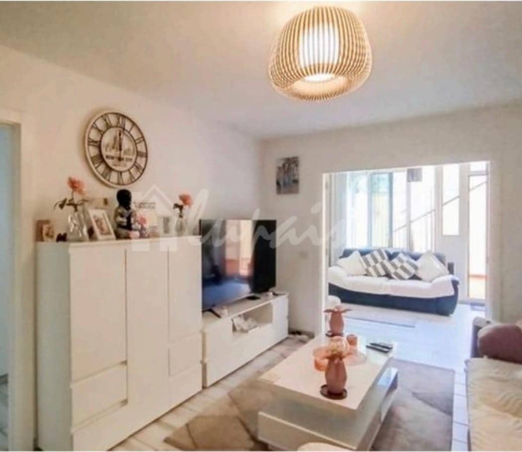 2 sypialnia Apartament na sprzedaż w Los Cristianos z basenem - 365 000 € (Ref: 9700066)