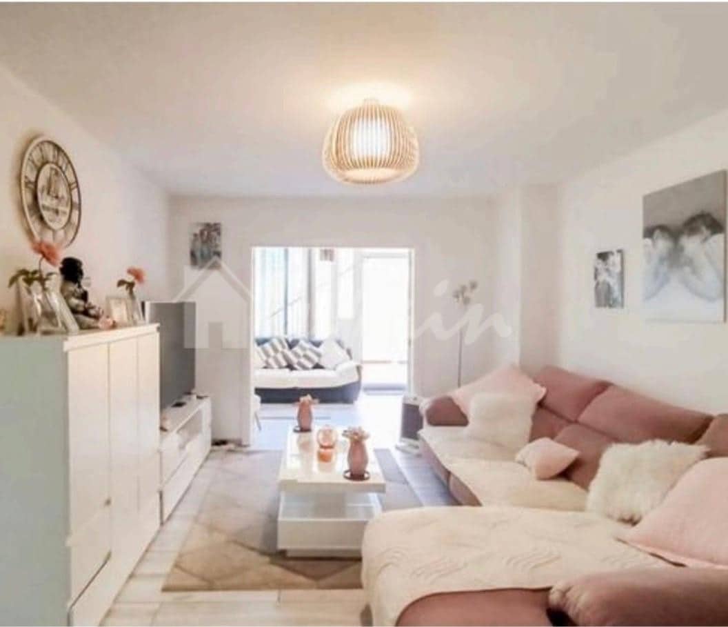 2 sypialnia Apartament na sprzedaż w Los Cristianos z basenem - 365 000 € (Ref: 9700066)