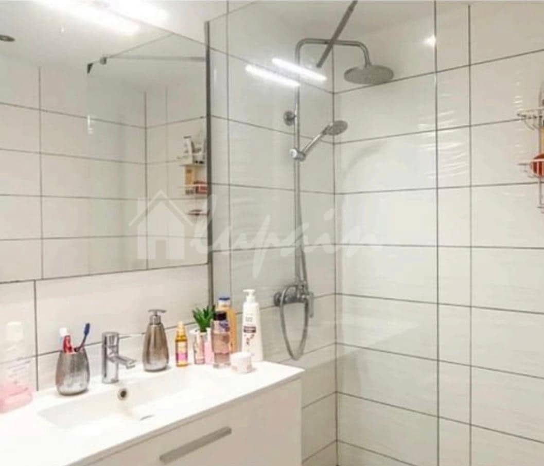 2 sypialnia Apartament na sprzedaż w Los Cristianos z basenem - 365 000 € (Ref: 9700066)