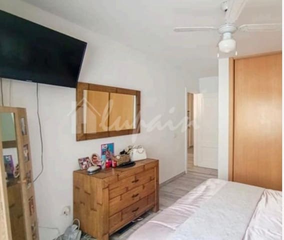 2 sypialnia Apartament na sprzedaż w Los Cristianos, Arona z basenem - 365 000 € (Ref: 9700066)