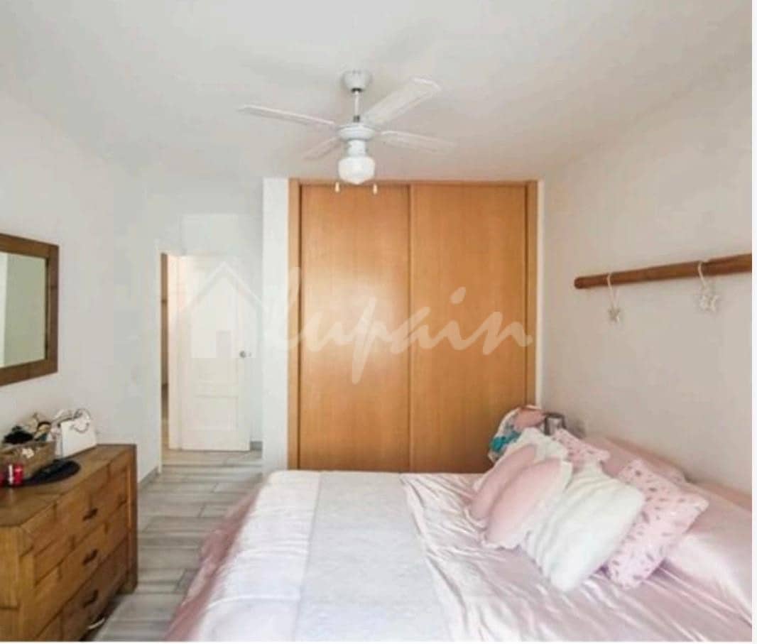 2 sypialnia Apartament na sprzedaż w Los Cristianos z basenem - 365 000 € (Ref: 9700066)