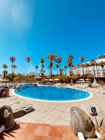 1 soveværelse Lejlighed til salg i Playa del Duque, Adeje med swimmingpool - € 440.000 (Ref: 9724958)