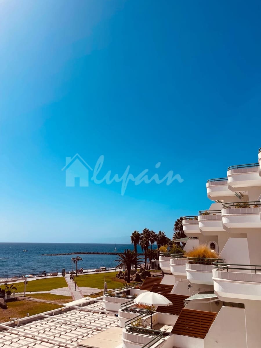 1 soveværelse Lejlighed til salg i Playa del Duque med swimmingpool - € 440.000 (Ref: 9724958)