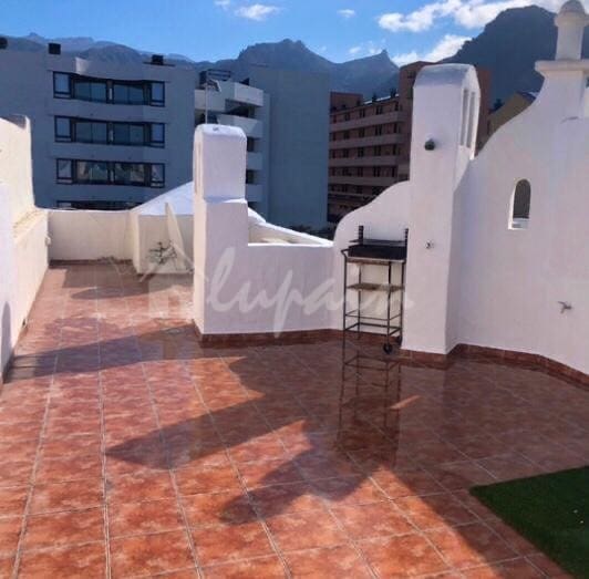 1 slaapkamer Penthouse te koop in Costa Adeje met zwembad - € 268.000 (Ref: 9761364)