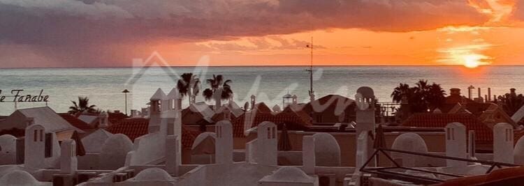 1 slaapkamer Penthouse te koop in Costa Adeje met zwembad - € 268.000 (Ref: 9761364)