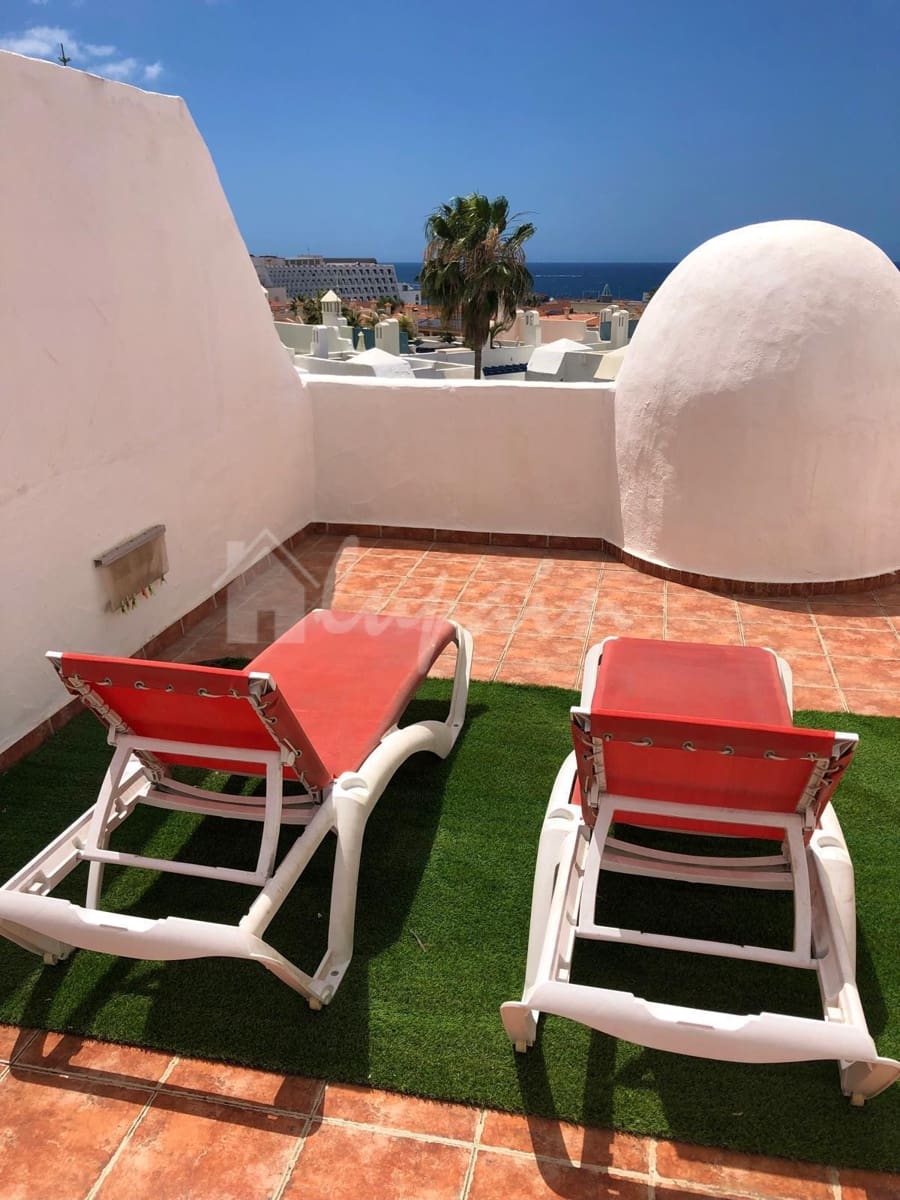 1 slaapkamer Penthouse te koop in Costa Adeje met zwembad - € 268.000 (Ref: 9761364)