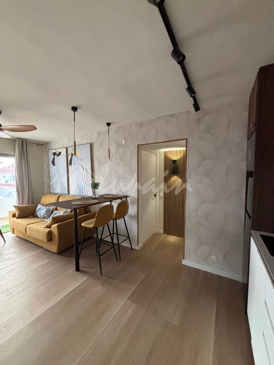 1 chambre Appartement à vendre à Playa de las Americas avec piscine - 299 000 € (Ref: 9789737)