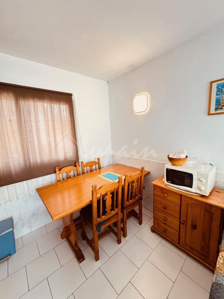 2 bedroom Bungalow for sale in Costa del Silencio with pool - € 210,000 (Ref: 9789739)