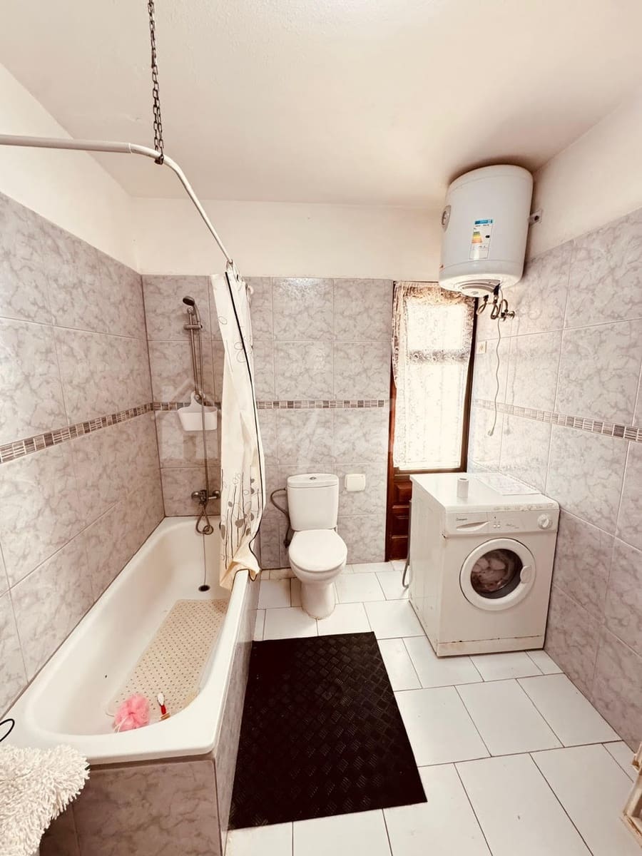 2 bedroom Bungalow for sale in Costa del Silencio with pool - € 210,000 (Ref: 9789739)