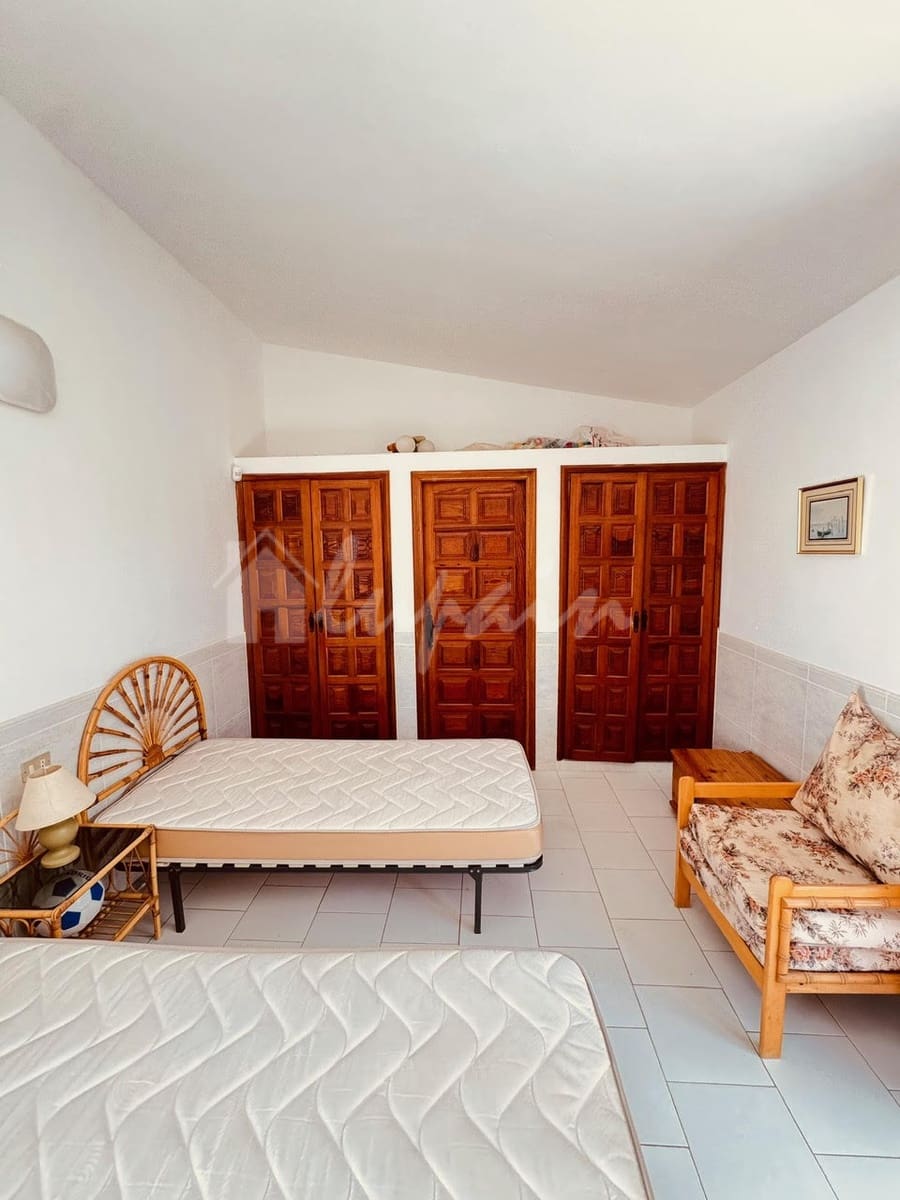 2 bedroom Bungalow for sale in Costa del Silencio with pool - € 210,000 (Ref: 9789739)