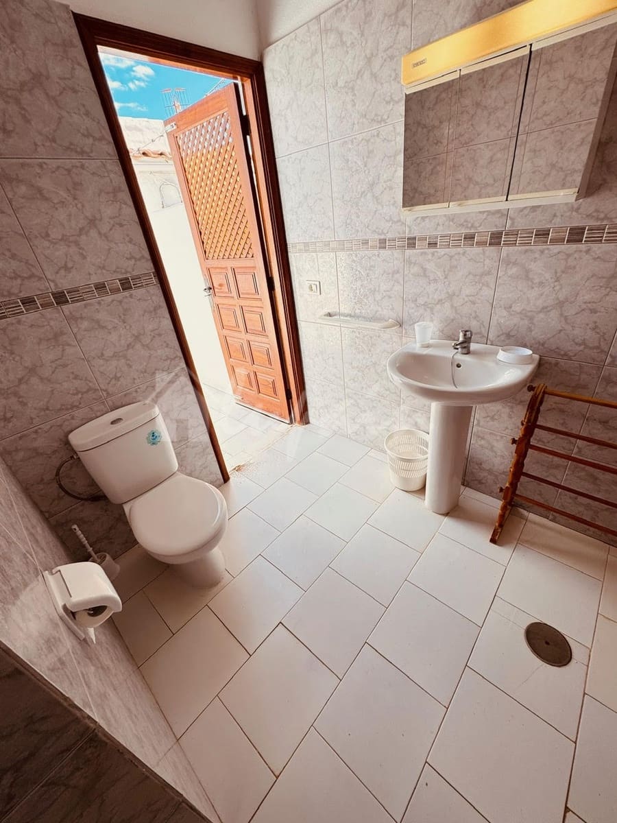 2 bedroom Bungalow for sale in Costa del Silencio with pool - € 210,000 (Ref: 9789739)