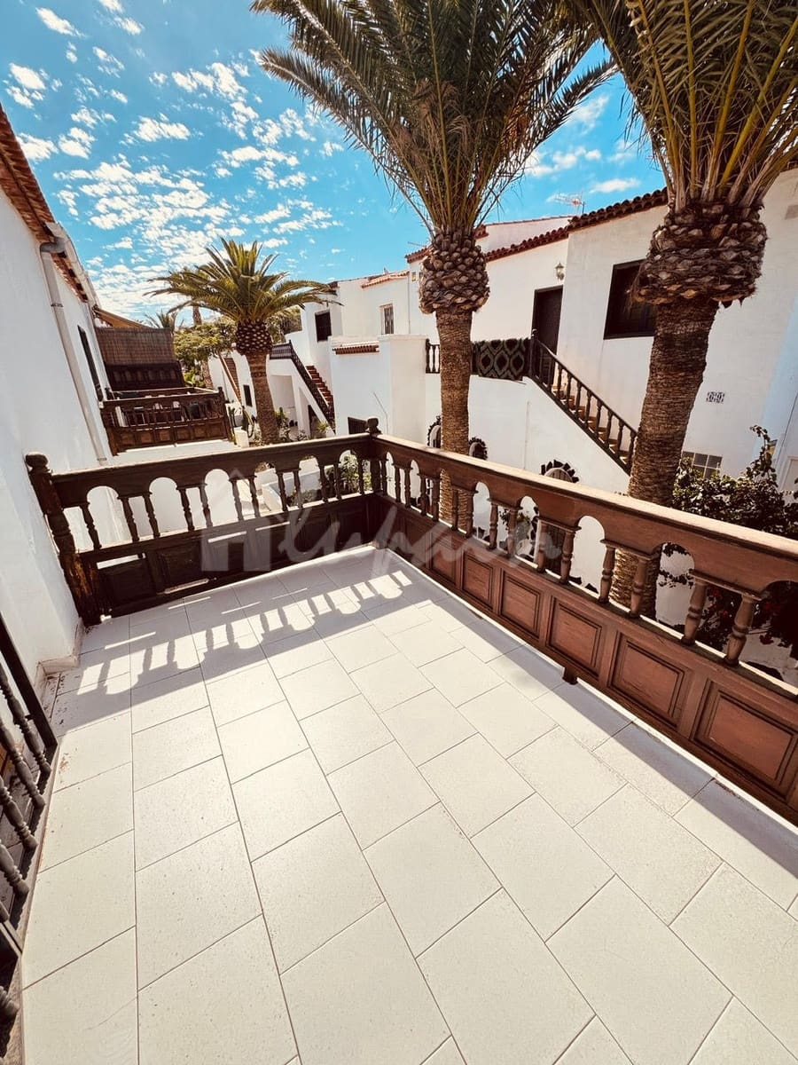 2 bedroom Bungalow for sale in Costa del Silencio with pool - € 210,000 (Ref: 9789739)