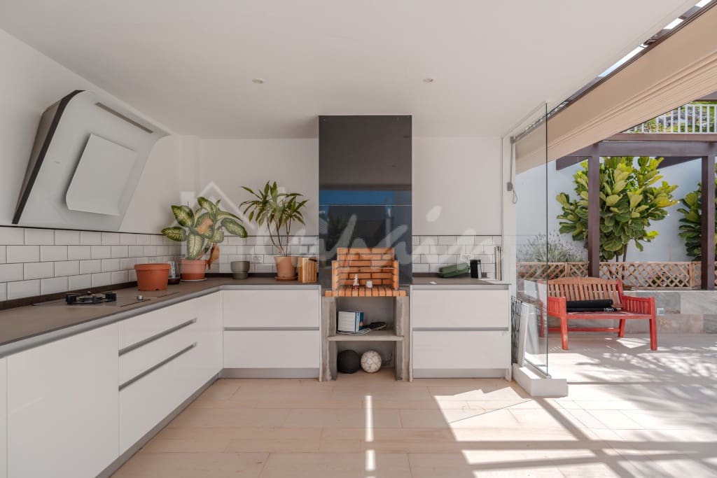 5 camera da letto Villa in vendita in Roque del Conde con piscina garage - 2.100.000 € (Rif: 9793585)