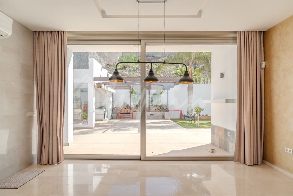 5 camera da letto Villa in vendita in Roque del Conde con piscina garage - 2.100.000 € (Rif: 9793585)