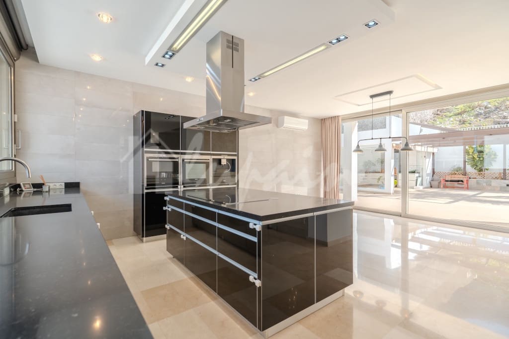 5 camera da letto Villa in vendita in Roque del Conde con piscina garage - 2.100.000 € (Rif: 9793585)