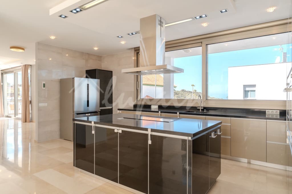 5 camera da letto Villa in vendita in Roque del Conde con piscina garage - 2.100.000 € (Rif: 9793585)