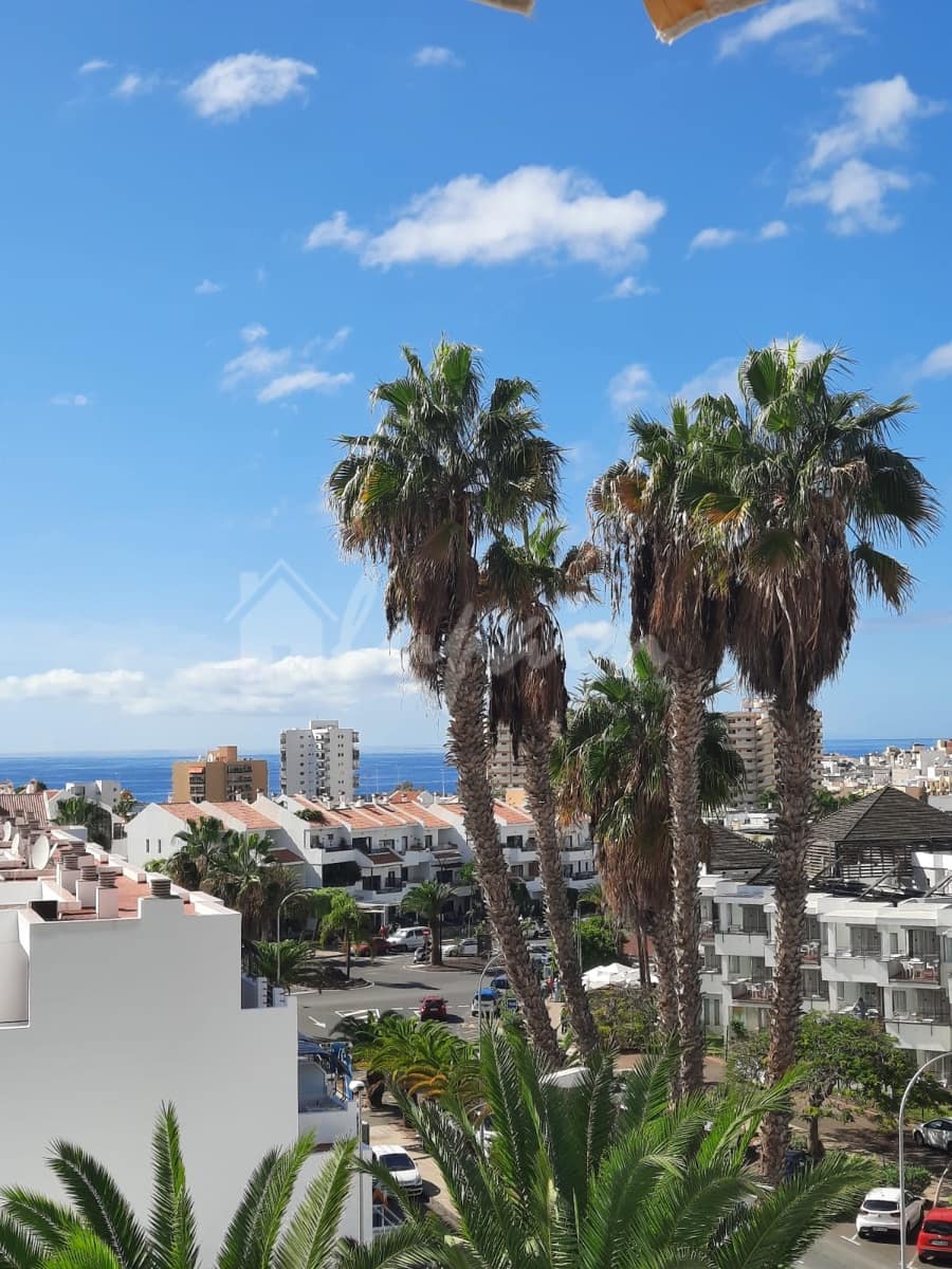 2 soverom Leilighet til salgs i Los Cristianos med svømmebasseng - € 380 000 (Ref: 9795599)