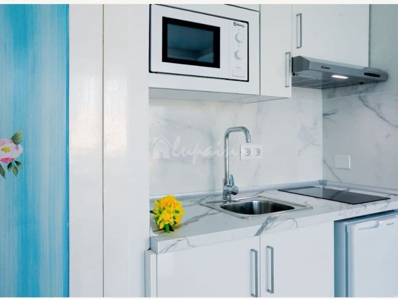 1 bedroom Apartment for sale in Playa de las Americas with pool - € 284,000 (Ref: 9802928)