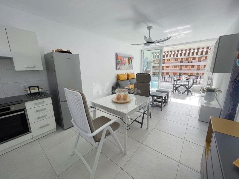 2 camera da letto Appartamento sulla Spiaggia in vendita in Los Cristianos con piscina - 445.000 € (Rif: 9802929)