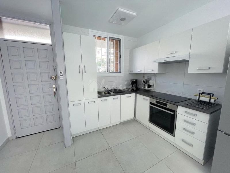 2 camera da letto Appartamento sulla Spiaggia in vendita in Los Cristianos con piscina - 445.000 € (Rif: 9802929)