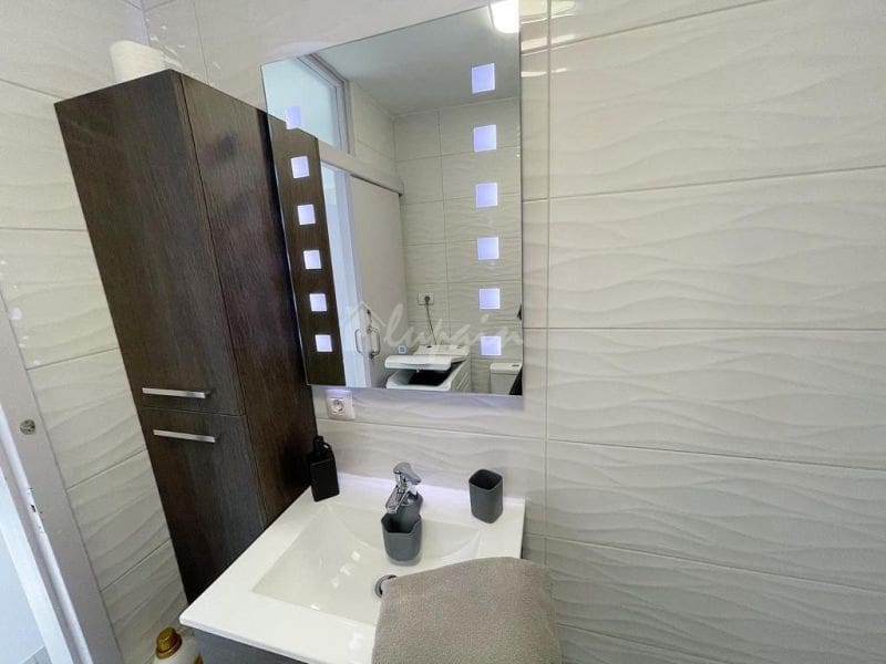 2 camera da letto Appartamento sulla Spiaggia in vendita in Los Cristianos con piscina - 445.000 € (Rif: 9802929)