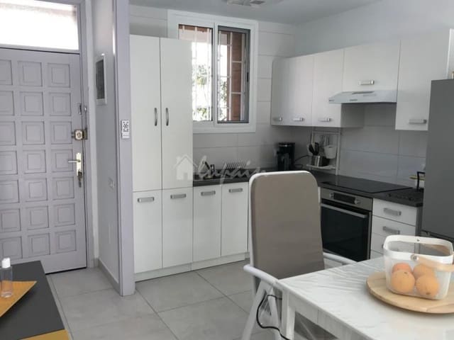 2 camera da letto Appartamento sulla Spiaggia in vendita in Los Cristianos, Arona con piscina - 445.000 € (Rif: 9802929)