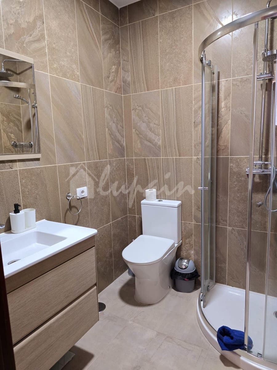 4 soveværelse Villa til salg i San Eugenio med swimmingpool garage - € 625.000 (Ref: 9802930)