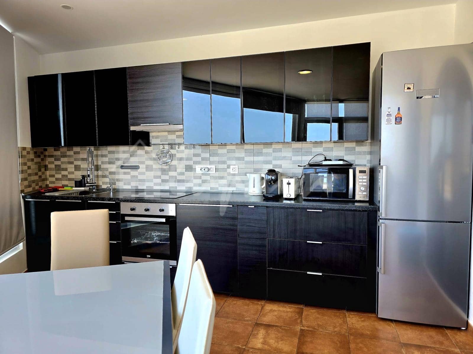 4 soveværelse Villa til salg i San Eugenio med swimmingpool garage - € 625.000 (Ref: 9802930)