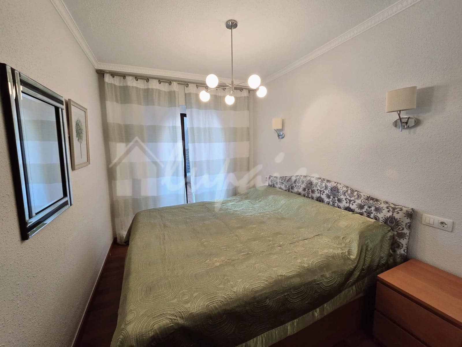 4 soveværelse Villa til salg i San Eugenio med swimmingpool garage - € 625.000 (Ref: 9802930)