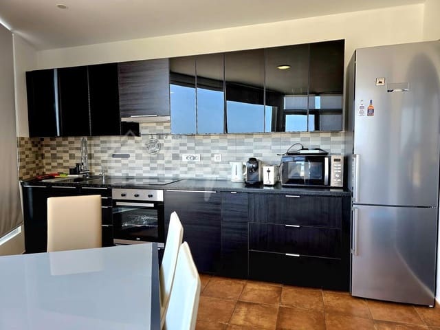 4 soverom Villa til salgs i San Eugenio, Adeje med svømmebasseng garasje - € 625 000 (Ref: 9802930)