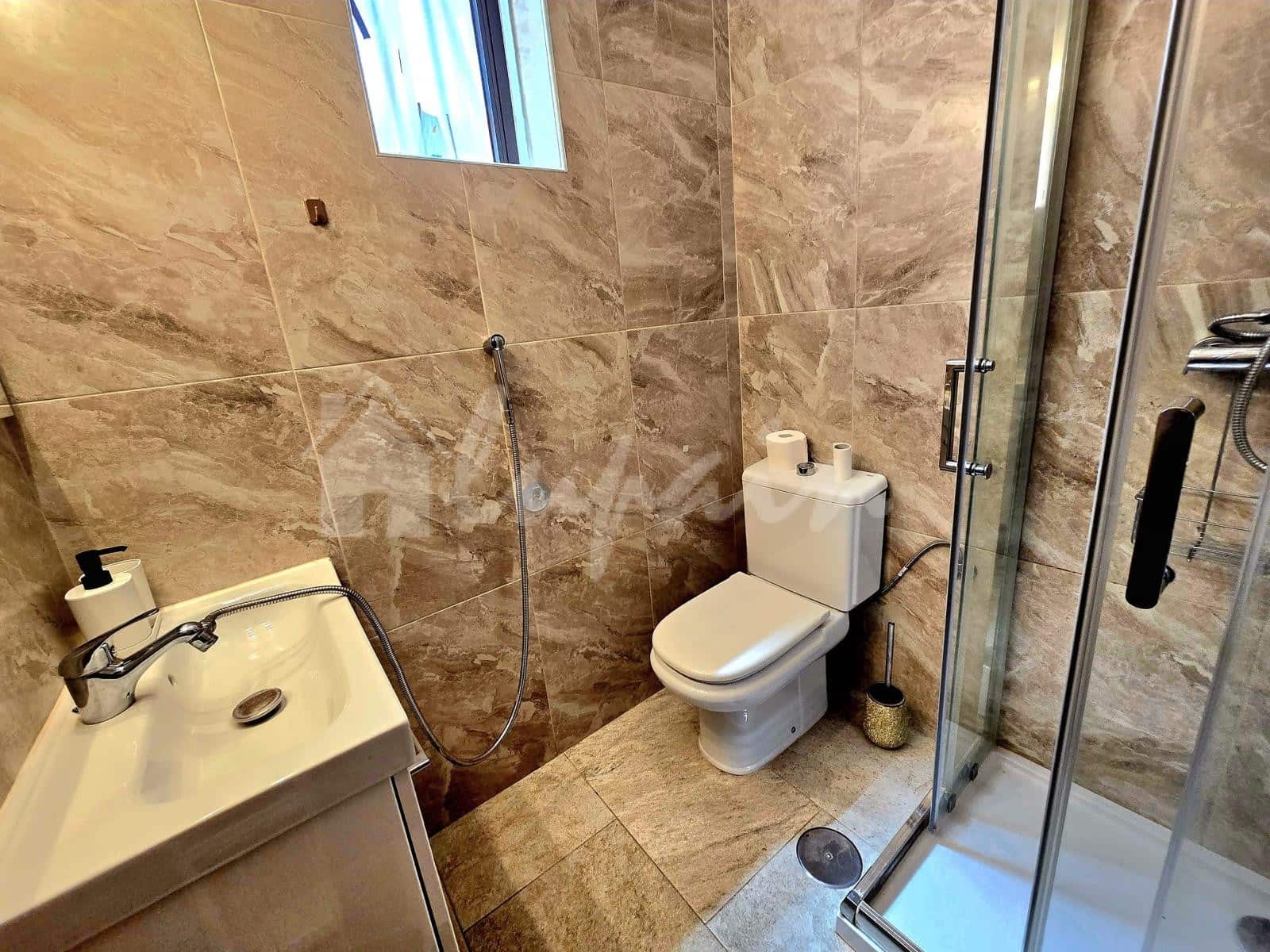 4 soveværelse Villa til salg i San Eugenio med swimmingpool garage - € 625.000 (Ref: 9802930)