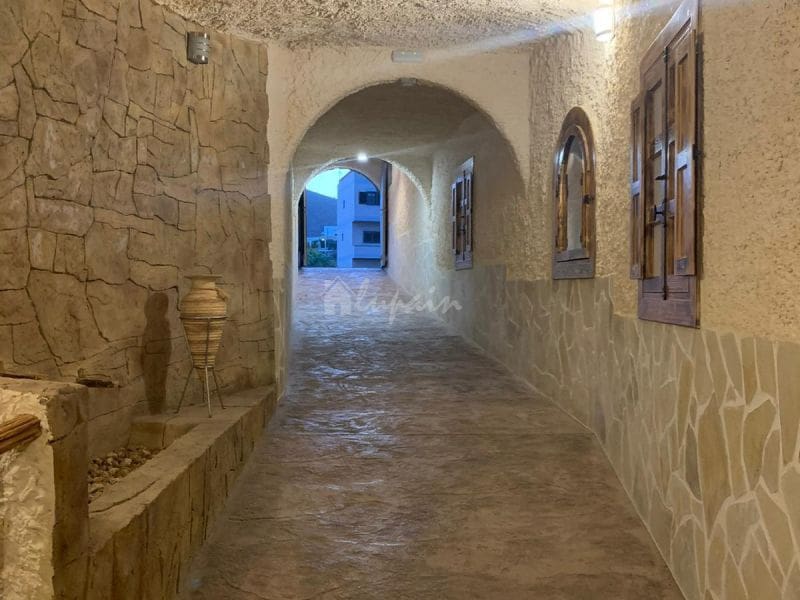 7 sovrum Finca/Hus på landet till salu i El Roque med pool garage - 1 300 000 € (Ref: 9802931)