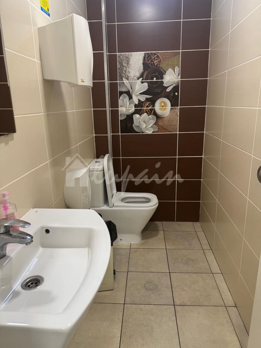 Business for sale in Costa del Silencio - € 30,000 (Ref: 9810794)