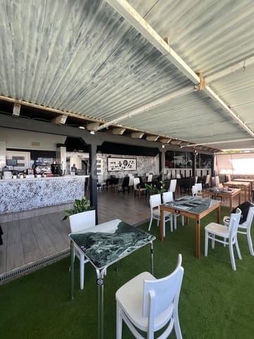 Business for sale in Costa del Silencio, Arona - € 30,000 (Ref: 9810794)