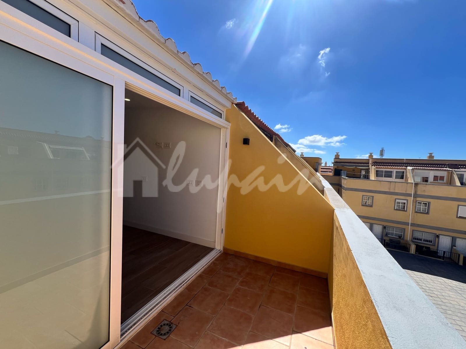 3 Zimmer Haus zu verkaufen in Valle de San Lorenzo mit Garage - 290.000 € (Ref: 9838628)