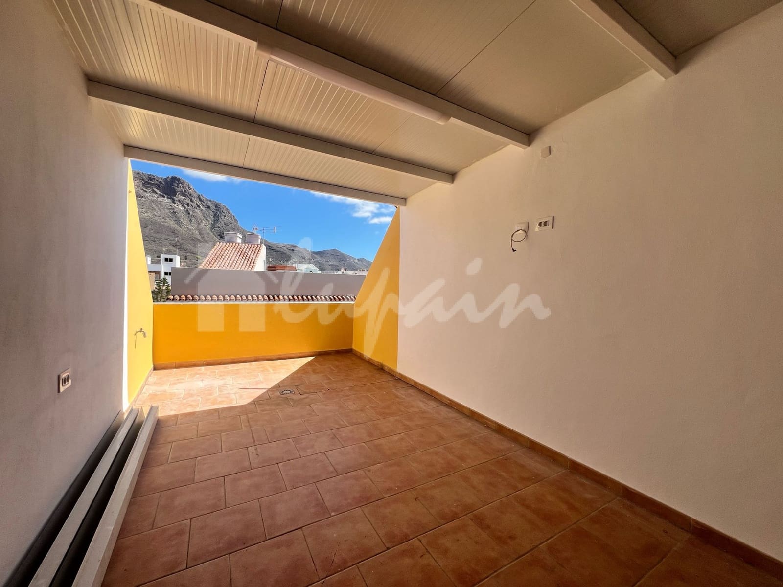 3 Zimmer Haus zu verkaufen in Valle de San Lorenzo mit Garage - 290.000 € (Ref: 9838628)