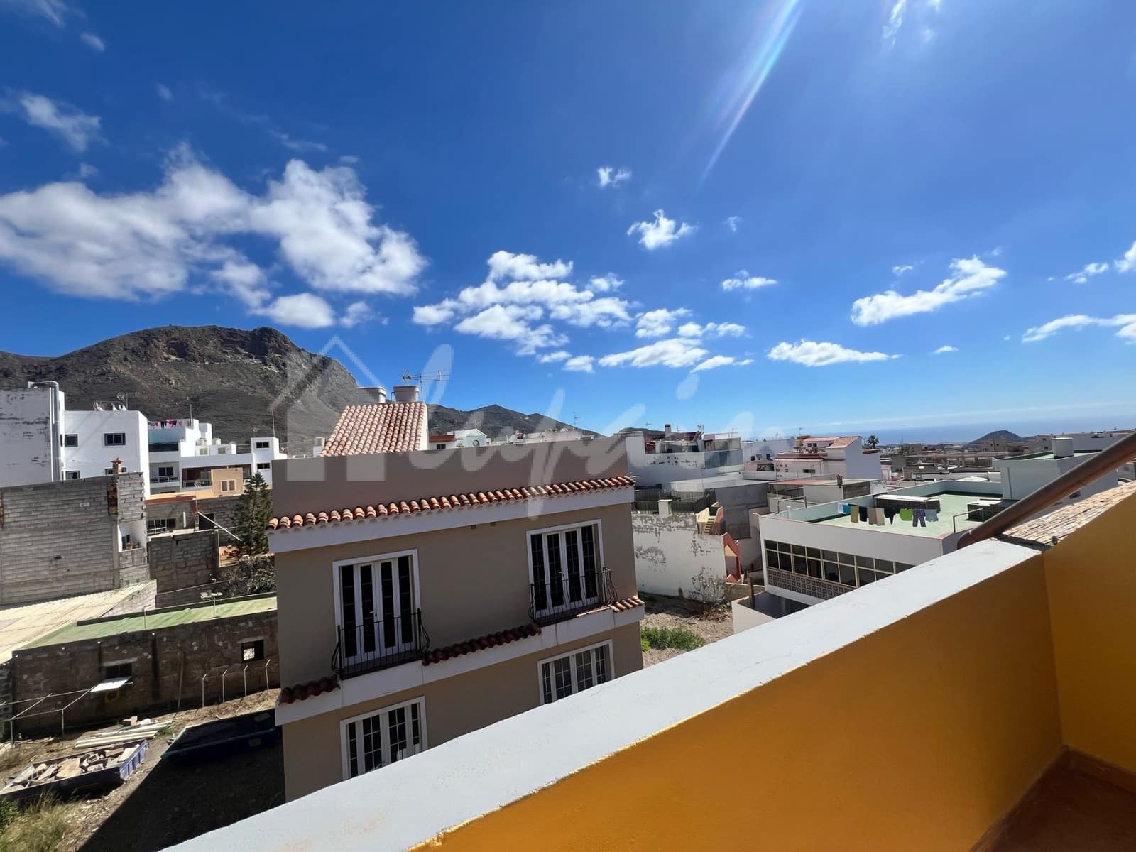 3 Zimmer Haus zu verkaufen in Valle de San Lorenzo mit Garage - 290.000 € (Ref: 9838628)