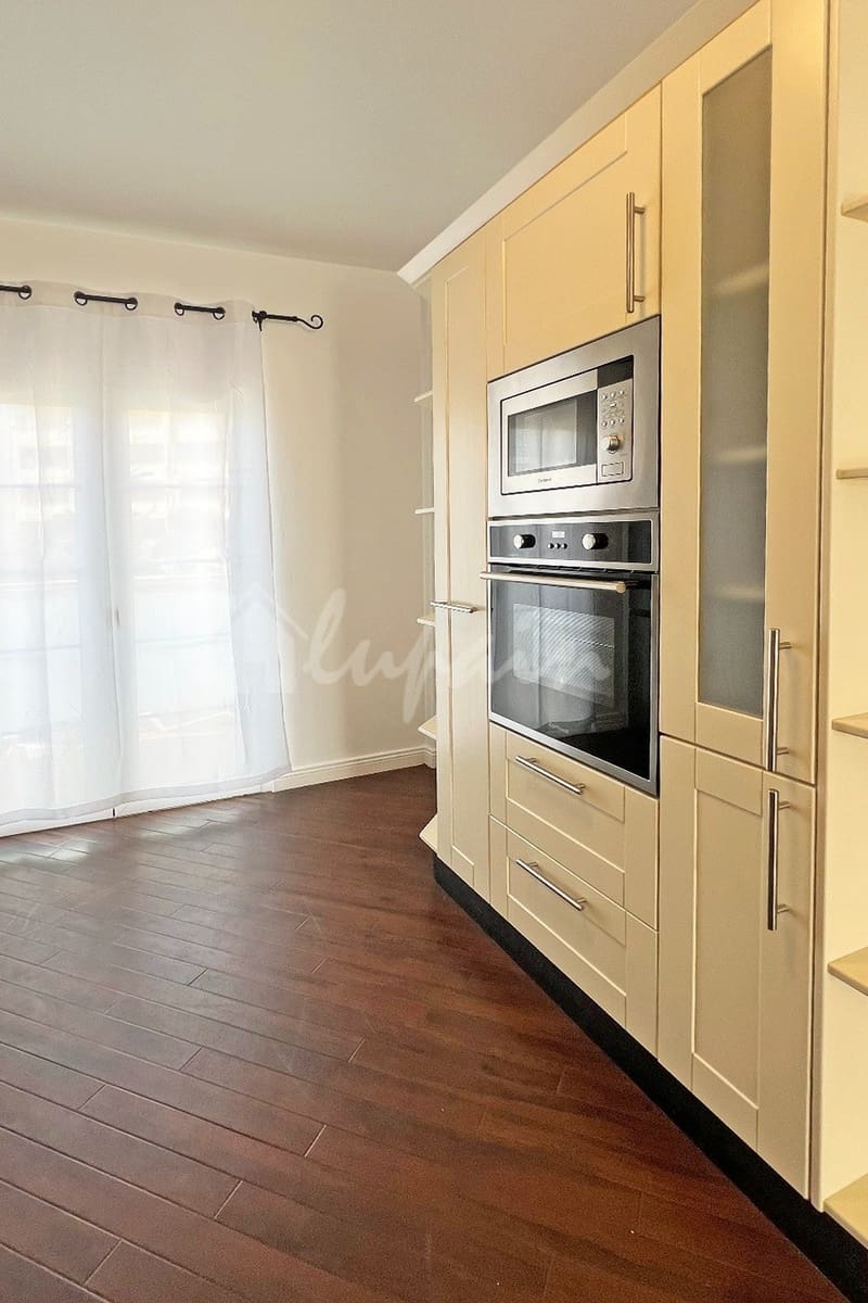 3 makuuhuone Huoneisto myytävänä paikassa Costa Adeje mukana uima-altaan - 780 000 € (Ref: 9877533)