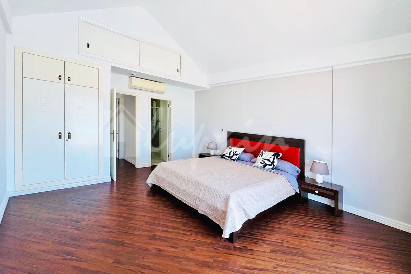 3 makuuhuone Huoneisto myytävänä paikassa Costa Adeje mukana uima-altaan - 780 000 € (Ref: 9877533)