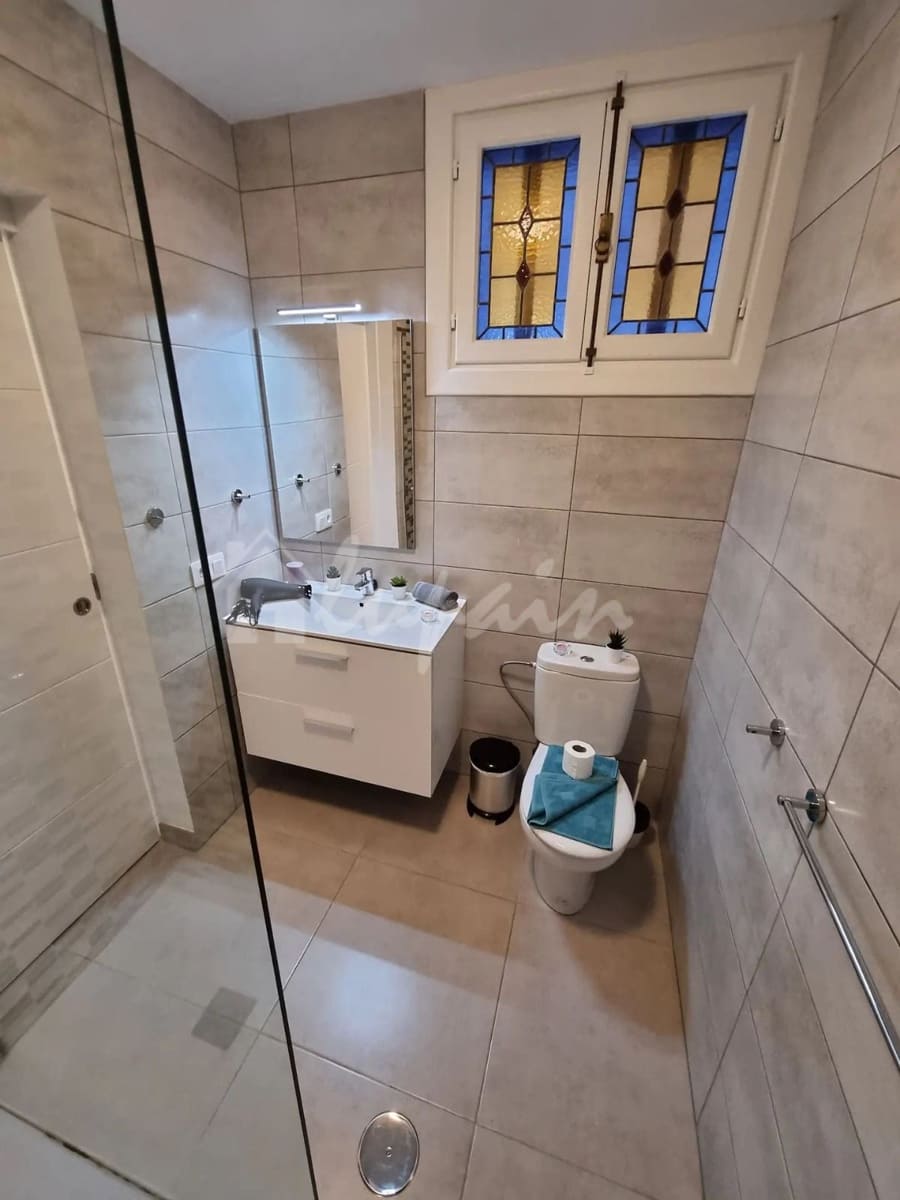 Studio til salgs i Playa de las Americas med svømmebasseng - € 389 500 (Ref: 9883668)
