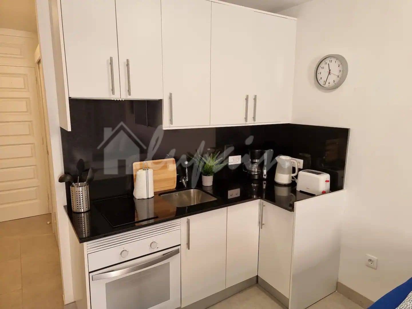 Studio til salgs i Playa de las Americas med svømmebasseng - € 389 500 (Ref: 9883668)