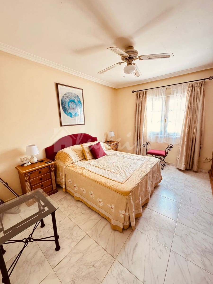 2 sovrum Bungalow till salu i Golf del Sur med pool - 330 000 € (Ref: 9883669)