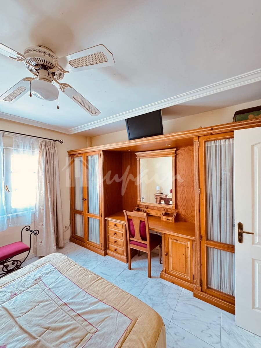 2 sovrum Bungalow till salu i Golf del Sur med pool - 330 000 € (Ref: 9883669)