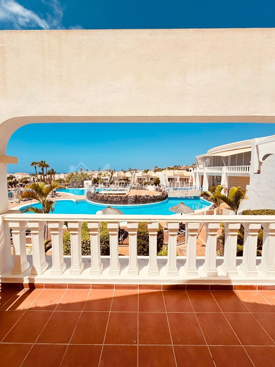 2 sovrum Bungalow till salu i Golf del Sur med pool - 330 000 € (Ref: 9883669)
