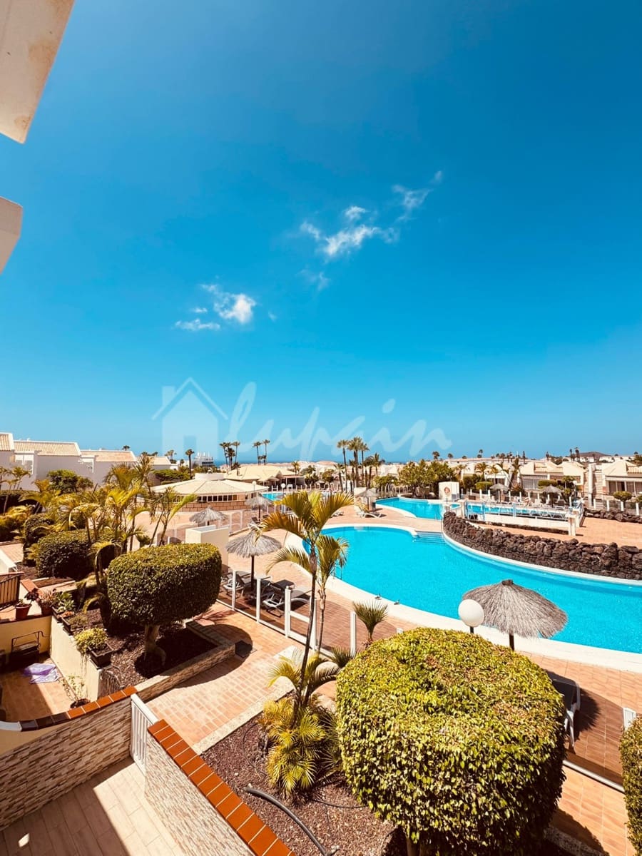 2 sovrum Bungalow till salu i Golf del Sur med pool - 330 000 € (Ref: 9883669)