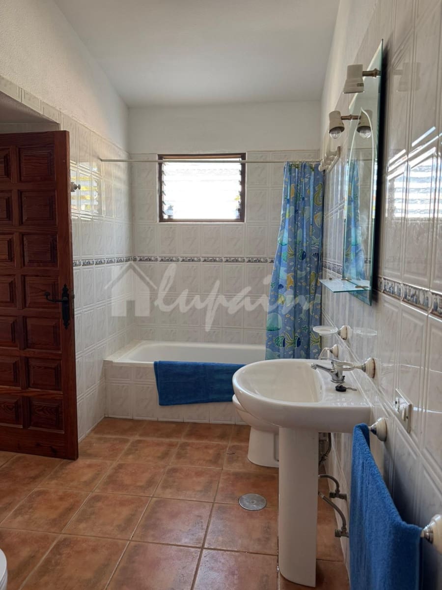3 soverom Leilighet til salgs i Costa del Silencio med svømmebasseng - € 239 000 (Ref: 9893139)