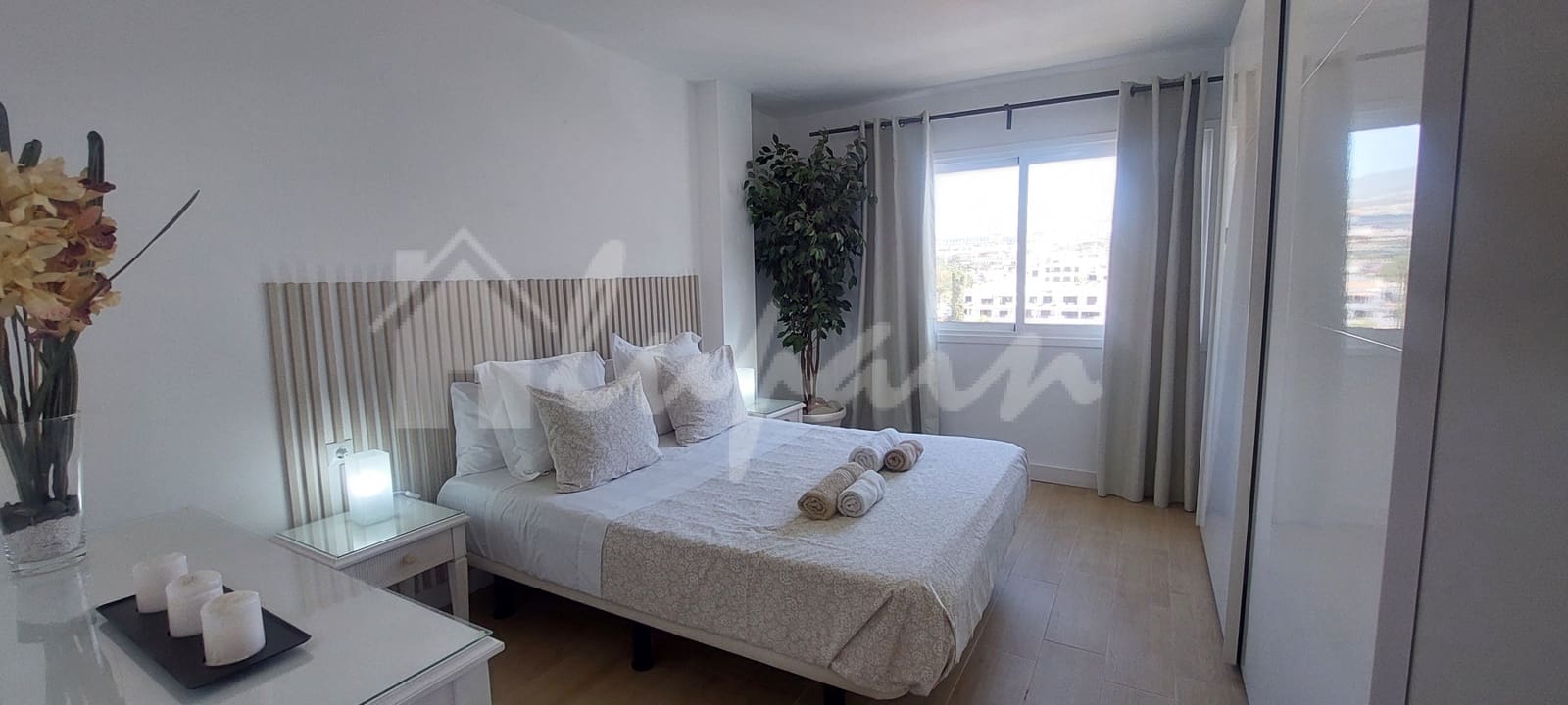 2 makuuhuone Huoneisto myytävänä paikassa Los Cristianos mukana uima-altaan - 490 000 € (Ref: 9898355)
