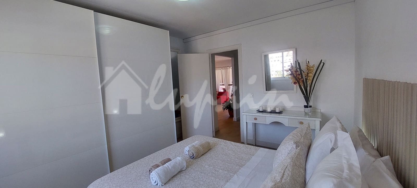 2 makuuhuone Huoneisto myytävänä paikassa Los Cristianos mukana uima-altaan - 490 000 € (Ref: 9898355)
