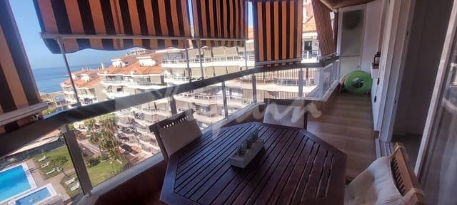 2 makuuhuone Huoneisto myytävänä paikassa Los Cristianos, Arona mukana uima-altaan - 490 000 € (Ref: 9898355)