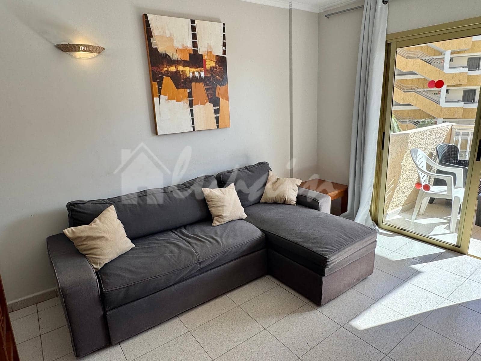 Studio te koop in Playa de las Americas met zwembad - € 259.000 (Ref: 9898356)